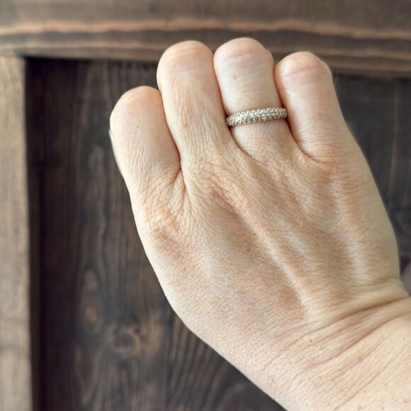 Elegant 14K Gold Plated Zirconia Ring - Picture 6 of 9